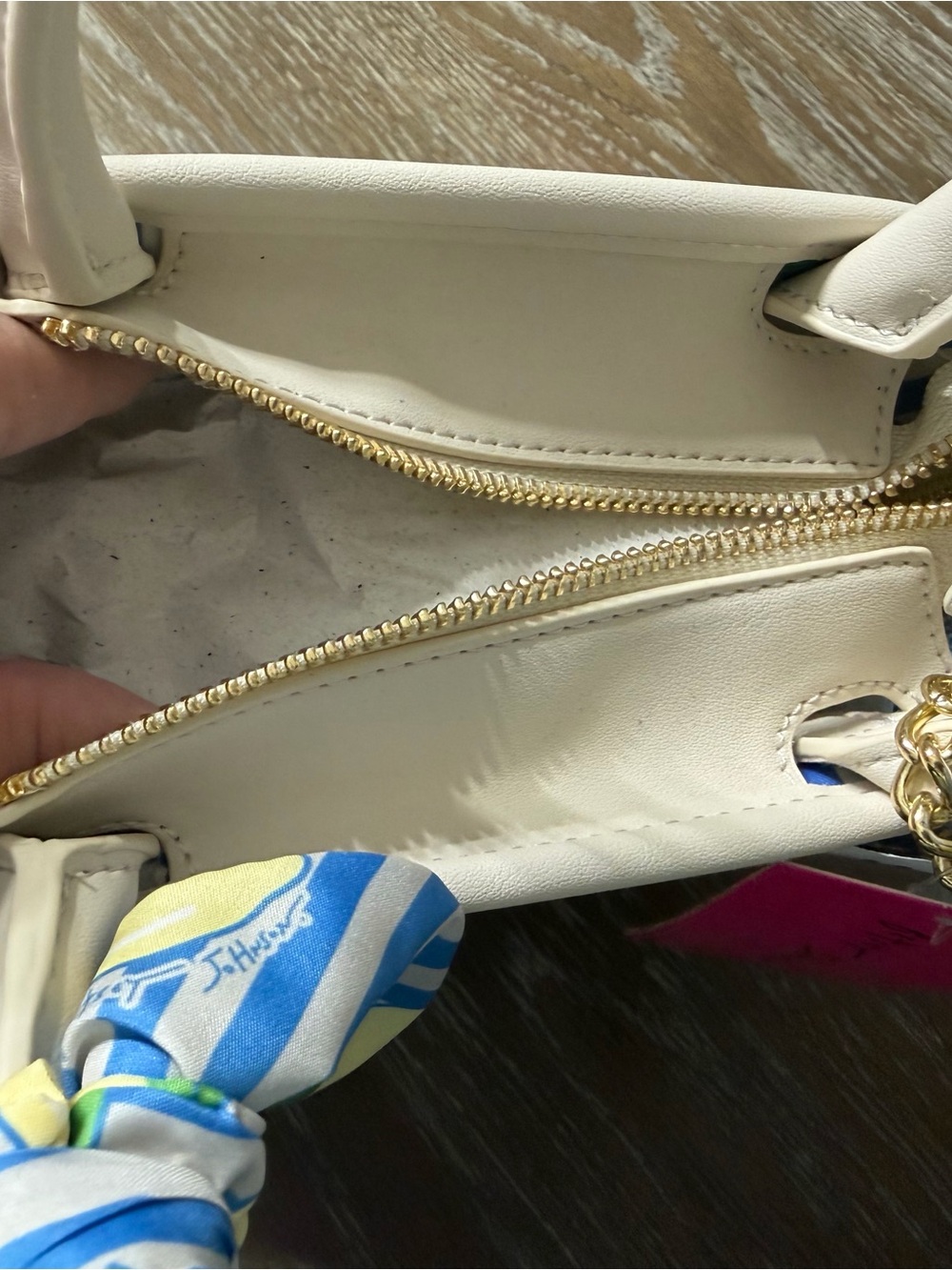 *NWT* Betsey Johnson Purse XO Lucy Satchel Crossbody Bag - Picture 5 of 5